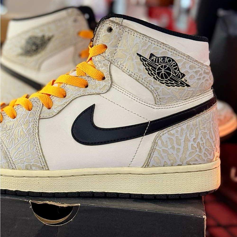 Air Jordan 1 High White Elephant size 10.5 - Picture 3 of 10